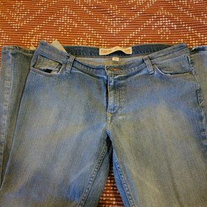 WOMENS BOOT CUT JEANS
